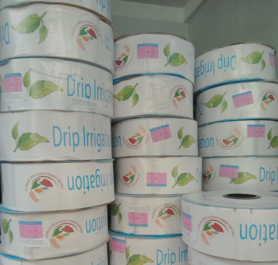 Dây tưới nhỏ giọt 16mm, khoách cách lỗ 10cm, hàng Trung Quốc